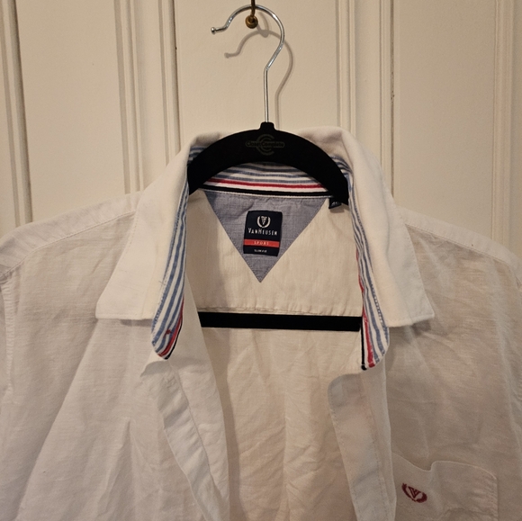 Used Medium Men's White VanHeusen Sport T-Shirt - Picture 9 of 16
